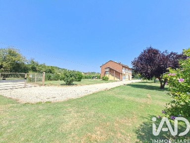 Villa bifamiliare Strada Valtiglione, Masio