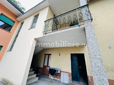 Villa a schiera via Battiferri, Centro, Maniago