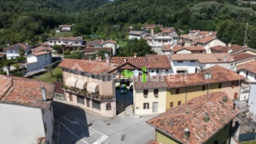 Villa a schiera via Bruni 16, Fanna