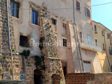 Tocco da Casauria, Via Cavour Vico 3