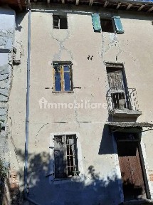 Villa all'asta via Zizano snc, Camino