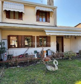 Villa a schiera via 25 Aprile 52, Centro, Caneva