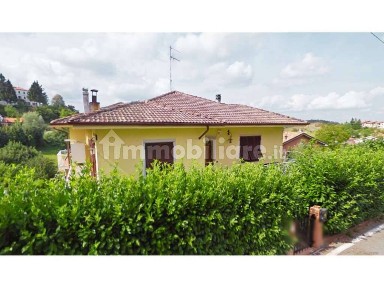 Villa all'asta via de Gasperi, Mornese