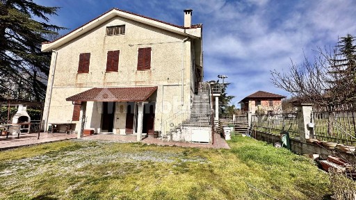 Villa bifamiliare via Lavagello, Centro, Castelletto d'Orba