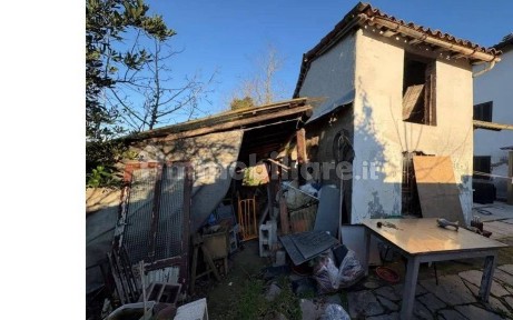 Villa all'asta via Stefano Gatti 19- 27, Altavilla Monferrato