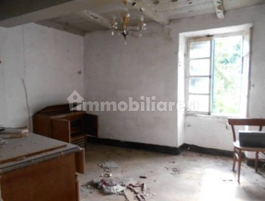 Villa all'asta piazza Principe Doria 13, Garbagna