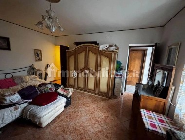Villa all'asta via Saraschieri 11, Pozzolo Formigaro