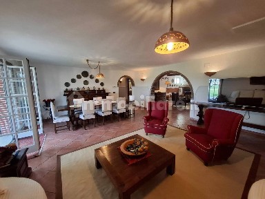 Villa plurifamiliare via Selva 90, Cassano Spinola