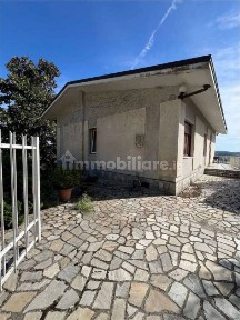 Villa all'asta via Fulvio Mazzucco 15/A, Treville