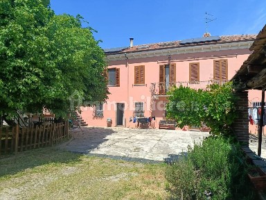 Villa unifamiliare Cantone Corno 22, Popolo, Rondò, Casale Monferrato