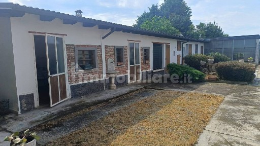 Villa bifamiliare frazione Popolo Cantone Chiesa 98, Popolo, Rondò, Casale Monferrato