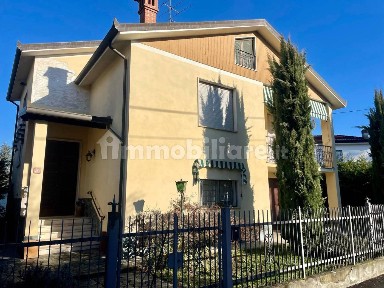 Villa unifamiliare via Dante Alighieri 49, Pasturana