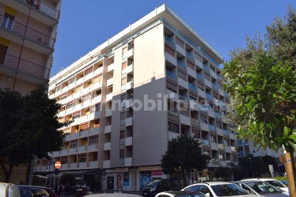 Pescara, Piazza Salotto - Corso Umberto, Via Trento, 138