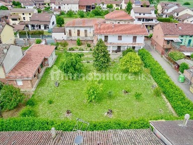 Villa bifamiliare via Campo Nebbia, Castelceriolo, Alessandria