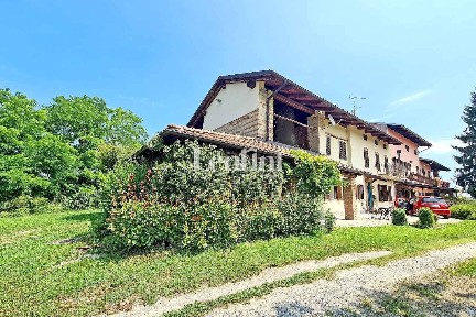 Villa unifamiliare via Dovesio 7, Villamiroglio