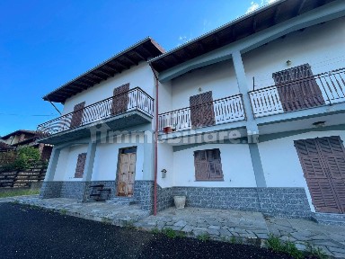 Villa unifamiliare via dei Tigli 2, Centro, Bosio
