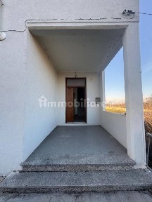 Villa bifamiliare Strada Vecchia per Vercelli 14, Oltreponte, Casale Monferrato