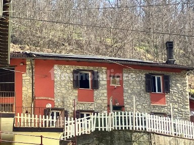 Villa unifamiliare via Case Sparse, Gavi
