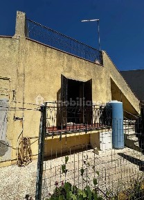 Aidone, Via Castello, 7