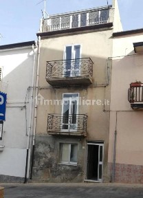 Villa all'asta via Acquanuova 19, Cerami