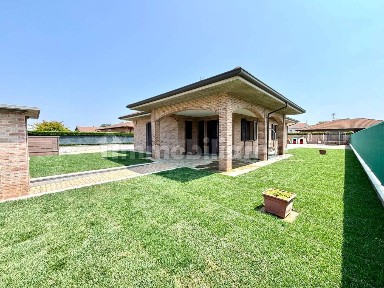 Villa unifamiliare via Carella 8, Spinetta Marengo, Alessandria