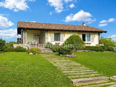 Villa unifamiliare, ottimo stato, 200 m², Carentino