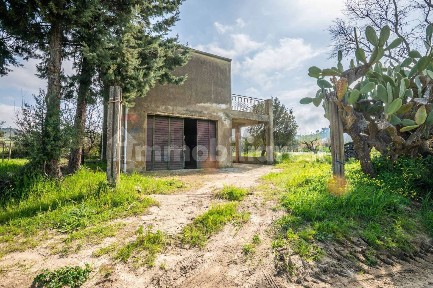 Villa unifamiliare contrada malcristiano snc, Piazza Armerina