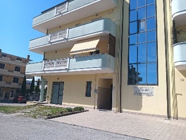 Cepagatti, Via Emilio Casella, 55b