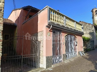 Villa unifamiliare, ottimo stato, 124 m², Terzo