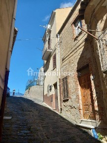 Villa unifamiliare via Belviso, 58, Centro, Nicosia