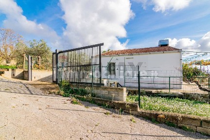 Villa unifamiliare contrada rasalgone, Piazza Armerina