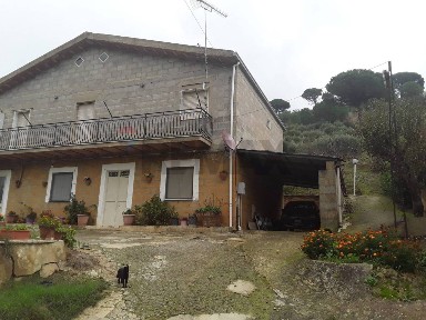 Villa bifamiliare Contrada Rasalgone snc, Piazza Armerina