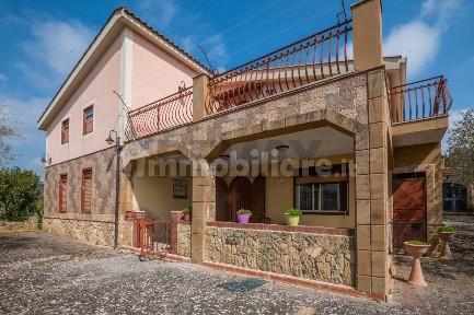 Villa unifamiliare contrada saldano rabulgino, Piazza Armerina