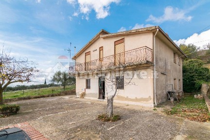 Villa bifamiliare Contrada Frattulla snc, Piazza Armerina