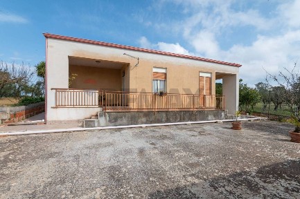 Villa unifamiliare contrada camemi, Piazza Armerina