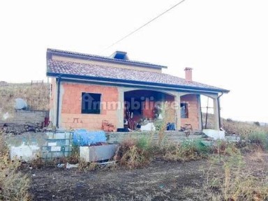 Villa unifamiliare Contrada Gambero No Number, Troina