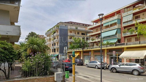 Pescara, Lungomare - Strada Parco, Via Camillo Benso di Cavour, 39