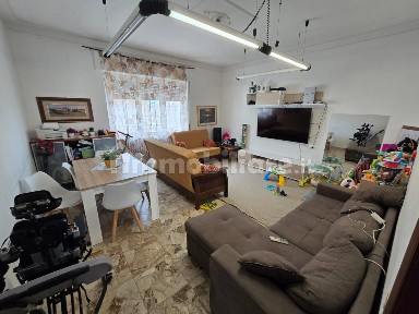Trilocale via Bari 1, Villa Raspa, Spoltore