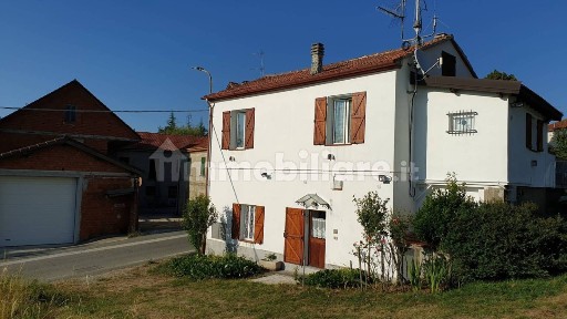 Villa bifamiliare frazione Cimaferle 17, Cimaferle, Ponzone