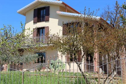 Villa unifamiliare Contrada Colla, Gagliano Castelferrato