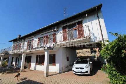Villa unifamiliare Cantone Rossi, 51, Cantone Rossi, Casale Monferrato