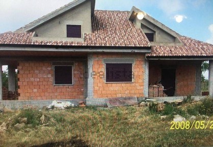 Villa unifamiliare via angelo faro, Nissoria