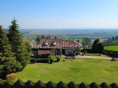 Villa unifamiliare via Sant'Ilario 34, Centro, Pietra Marazzi