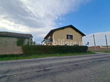 Villa bifamiliare Sp83, San Giuliano Nuovo - San Giuliano Vecchio, Alessandria