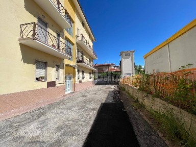 Appartamento via della Rinascita 6, Centro, Scafa