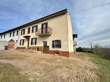 Villa unifamiliare regione Crosietta No Number, Camagna Monferrato