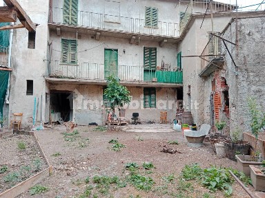 Villa plurifamiliare via Giuseppe Mazzini, Bistagno