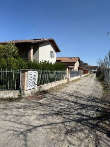 Villa unifamiliare via Luigi Cassano 26, Litta Parodi, Alessandria