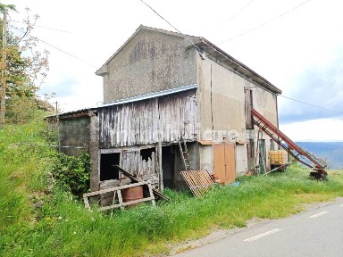 Villa unifamiliare frazione Cimaferle 34, Cimaferle, Ponzone