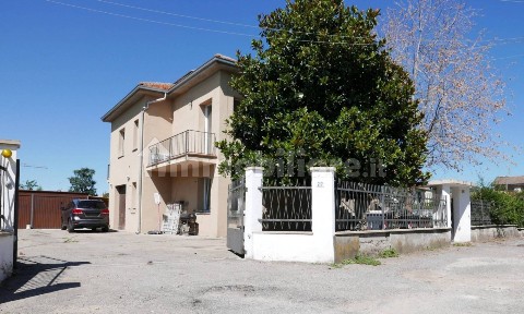 Villa bifamiliare, ottimo stato, 230 m², Centro, Tortona